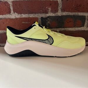Nike Legend Essentials 3 NN Bright Yellow Running Shoes